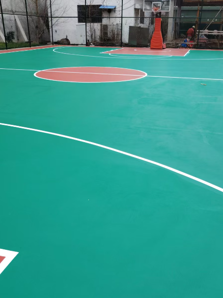 峰峰矿 球场长期使用易出现地面开裂